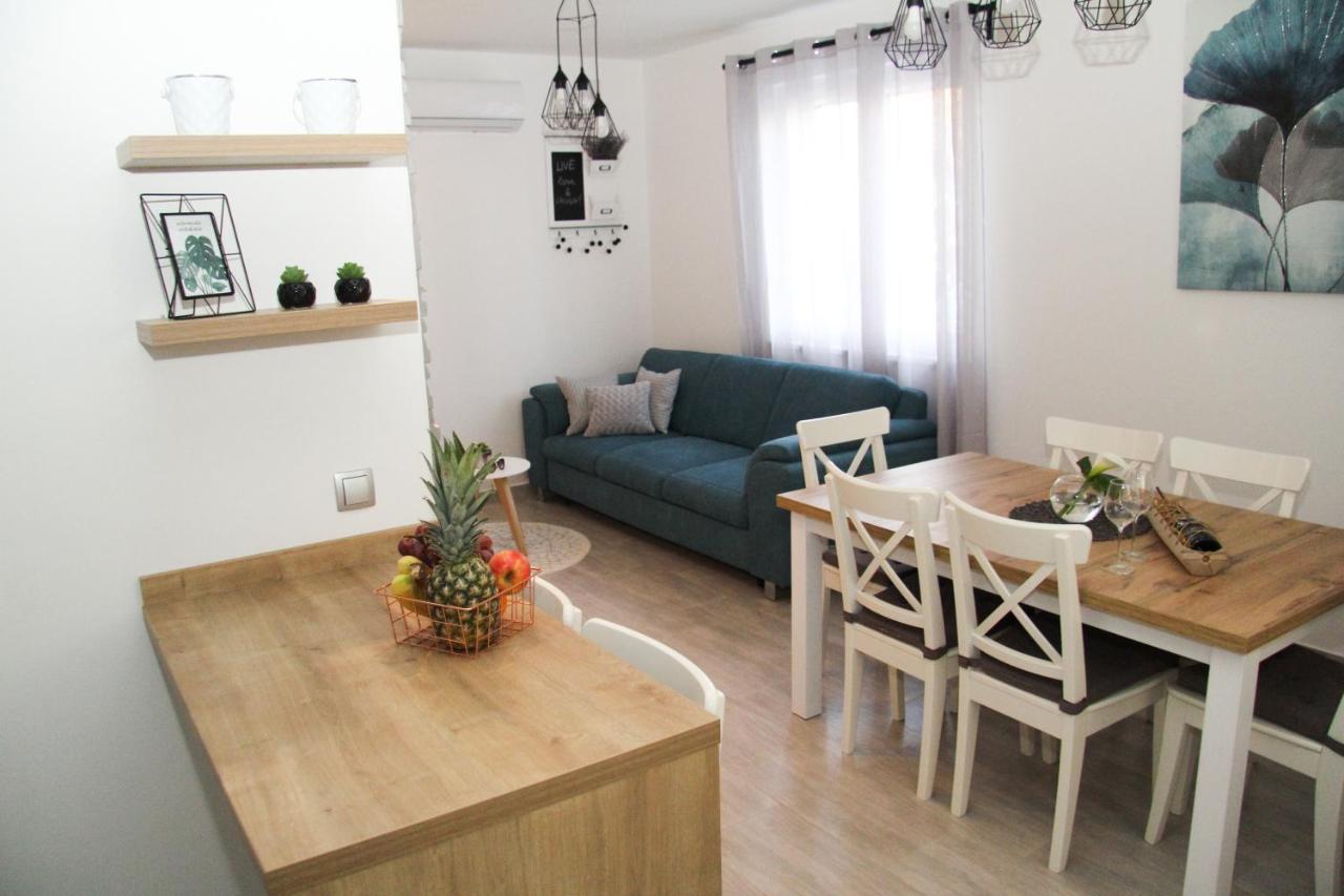Apartman Antea 비오그라드나모루 외부 사진